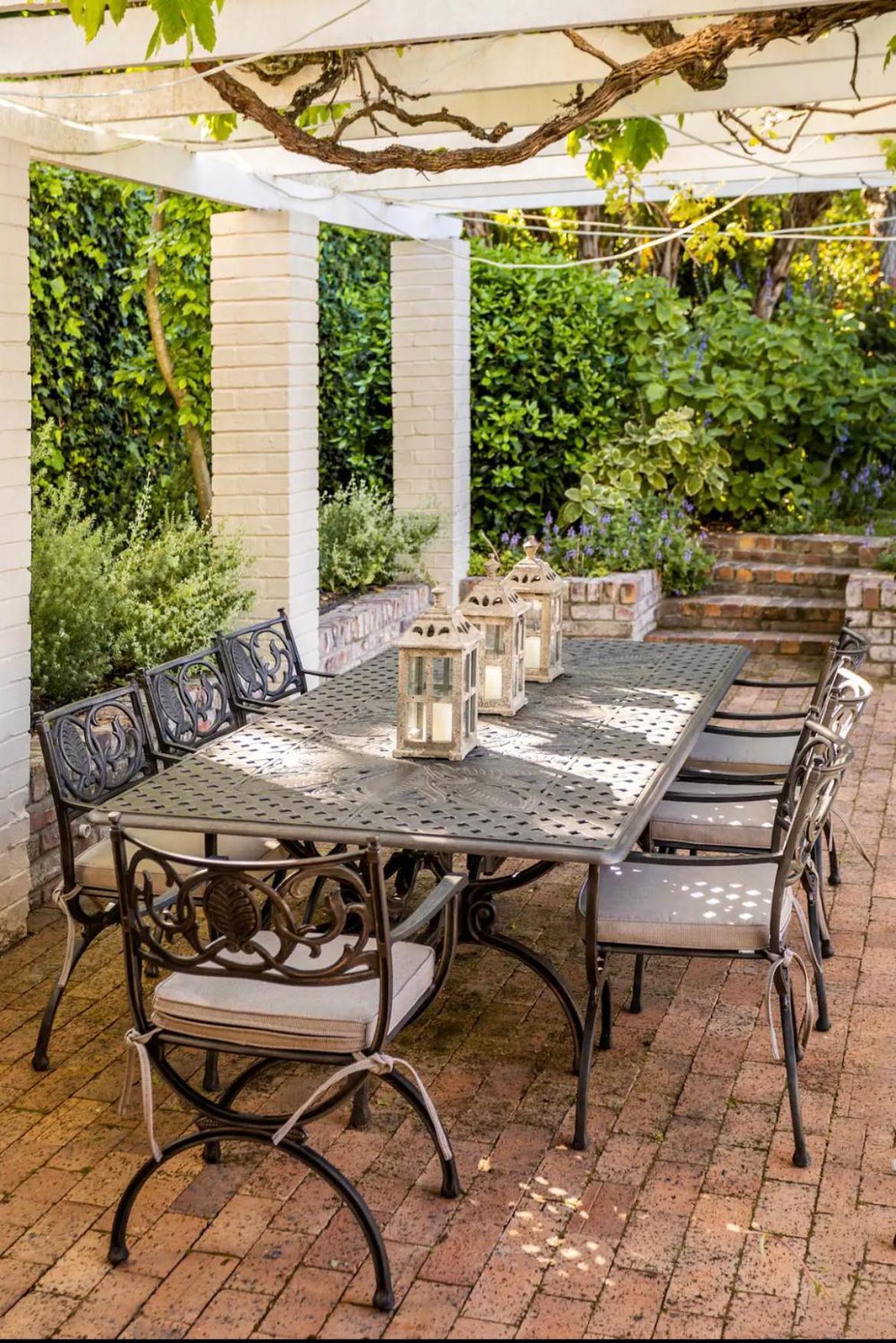 Guest Suite - Leafy Constantia Guest House Cape Town Bagian luar foto