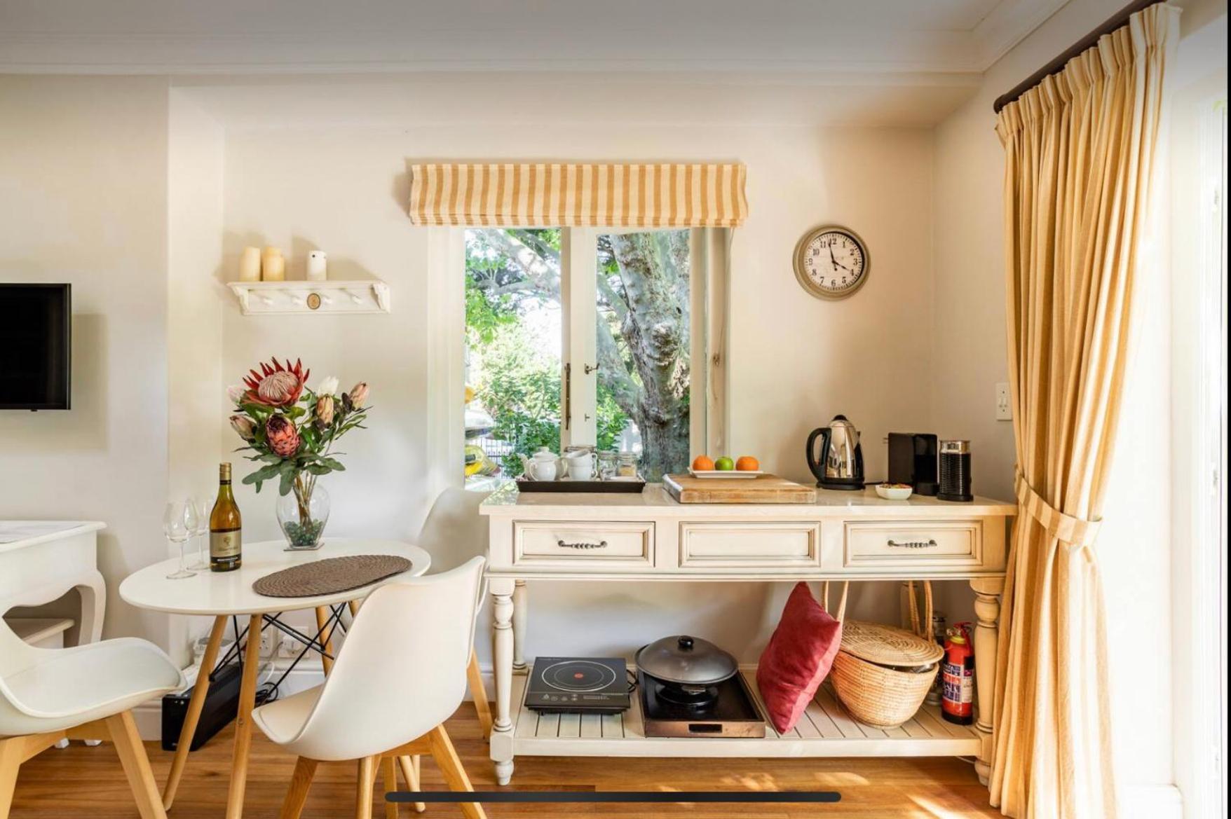 Guest Suite - Leafy Constantia Guest House Cape Town Bagian luar foto