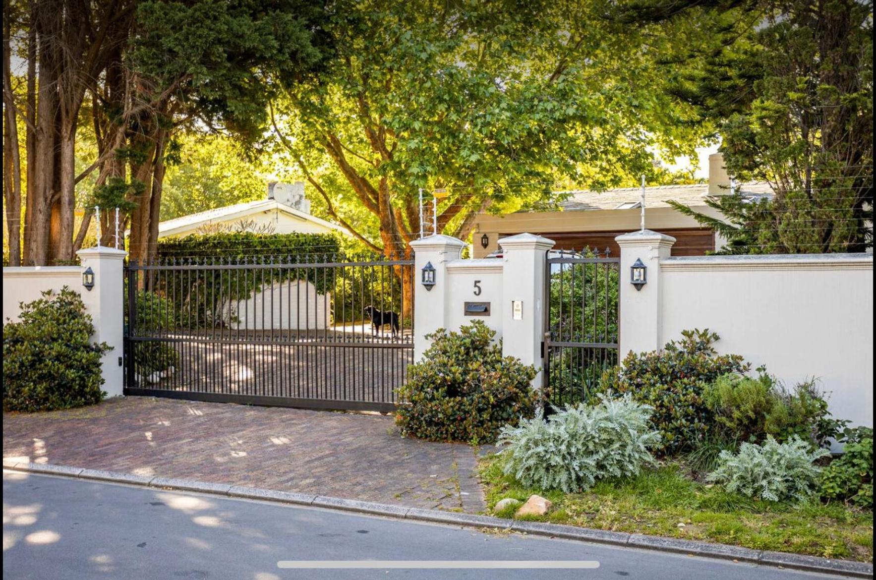 Guest Suite - Leafy Constantia Guest House Cape Town Bagian luar foto